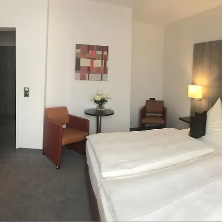 City Hotel Düsseldorf 3*