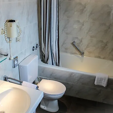 Hotel City Hotel Düsseldorf 3*