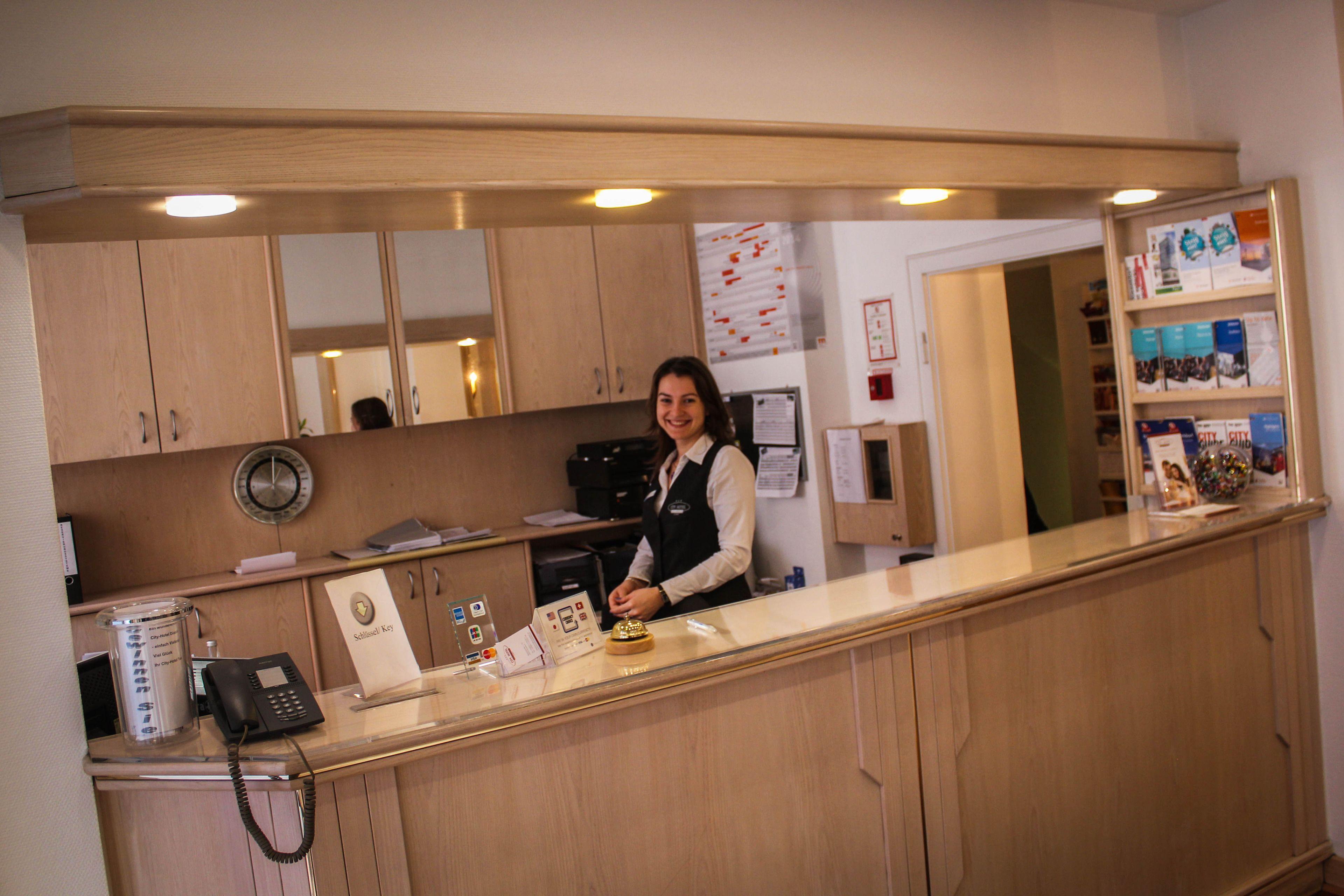 City Hotel Duesseldorf 3*