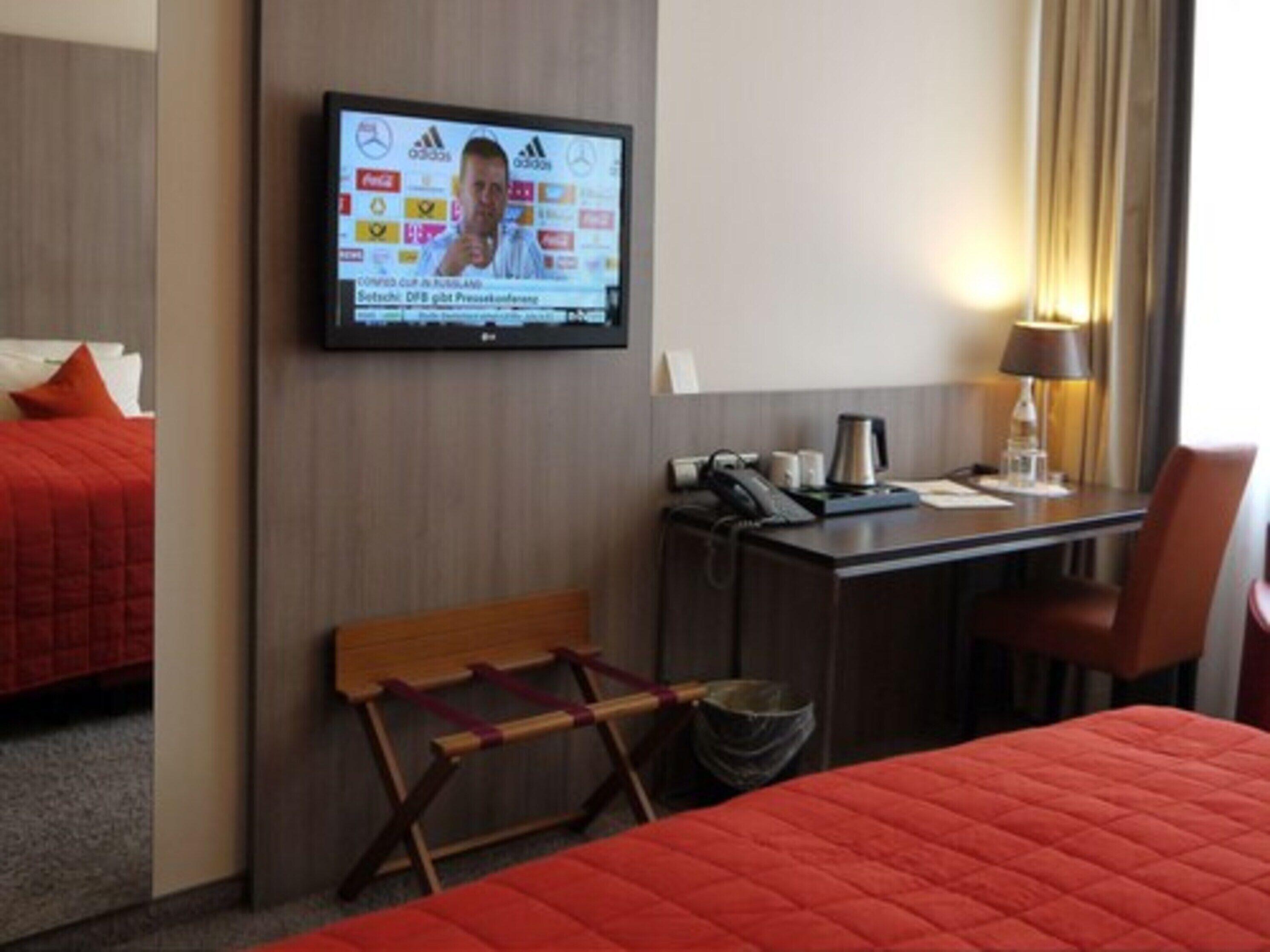 City Hotel Duesseldorf 3*