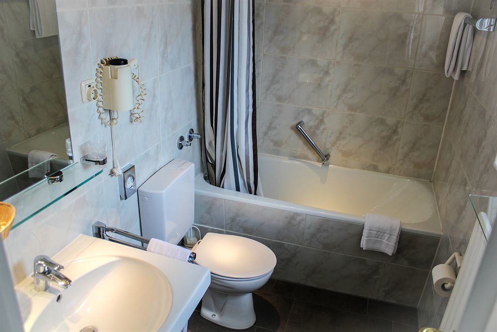 Hotel City Hotel Duesseldorf 3*