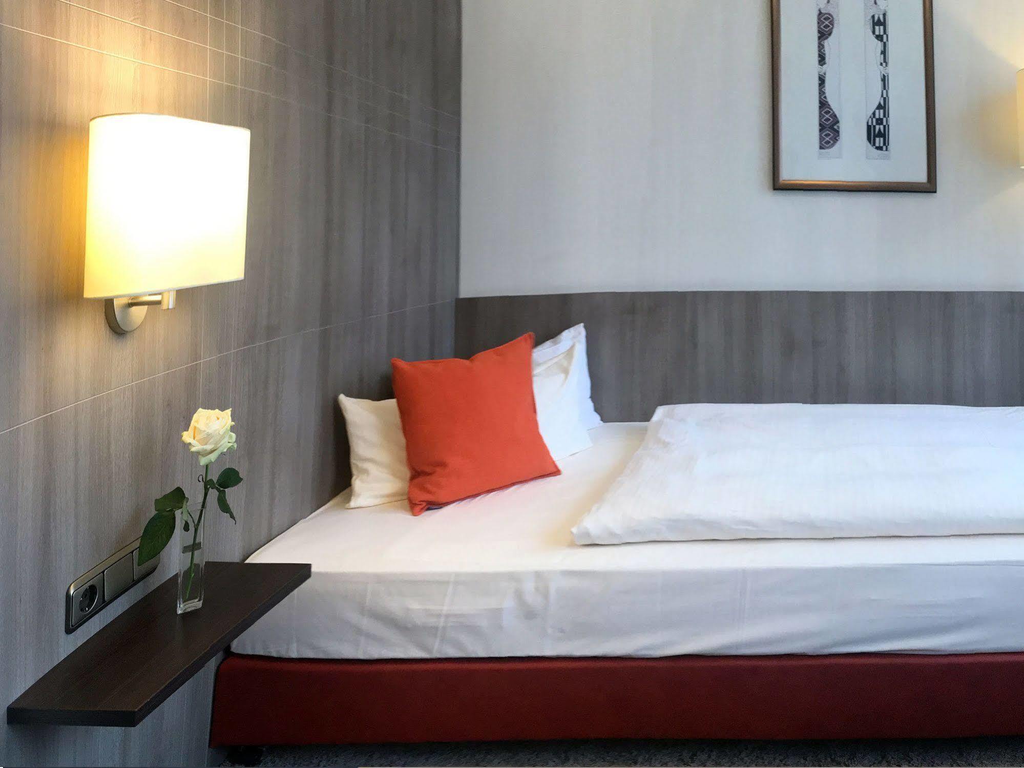 City Hotel Duesseldorf Dusseldorf